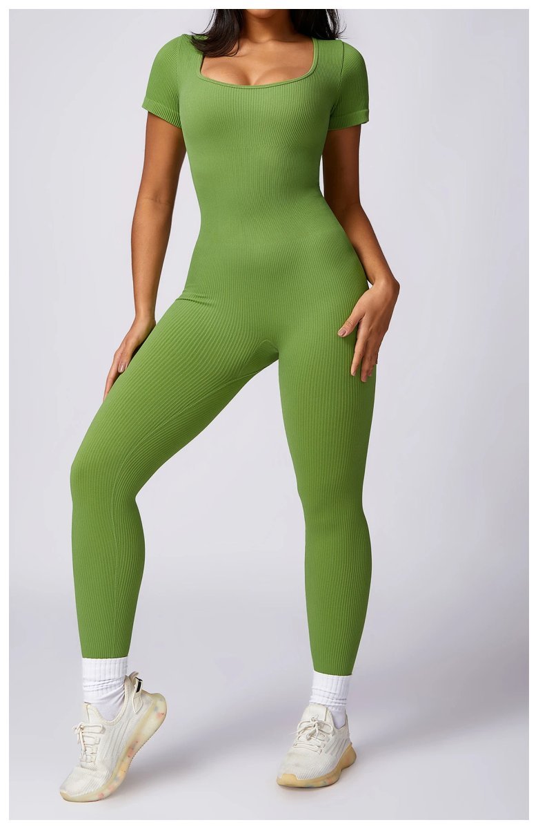 A jumpsuit is a one – piece outfit combining a top and trousers . — O-11840.1
