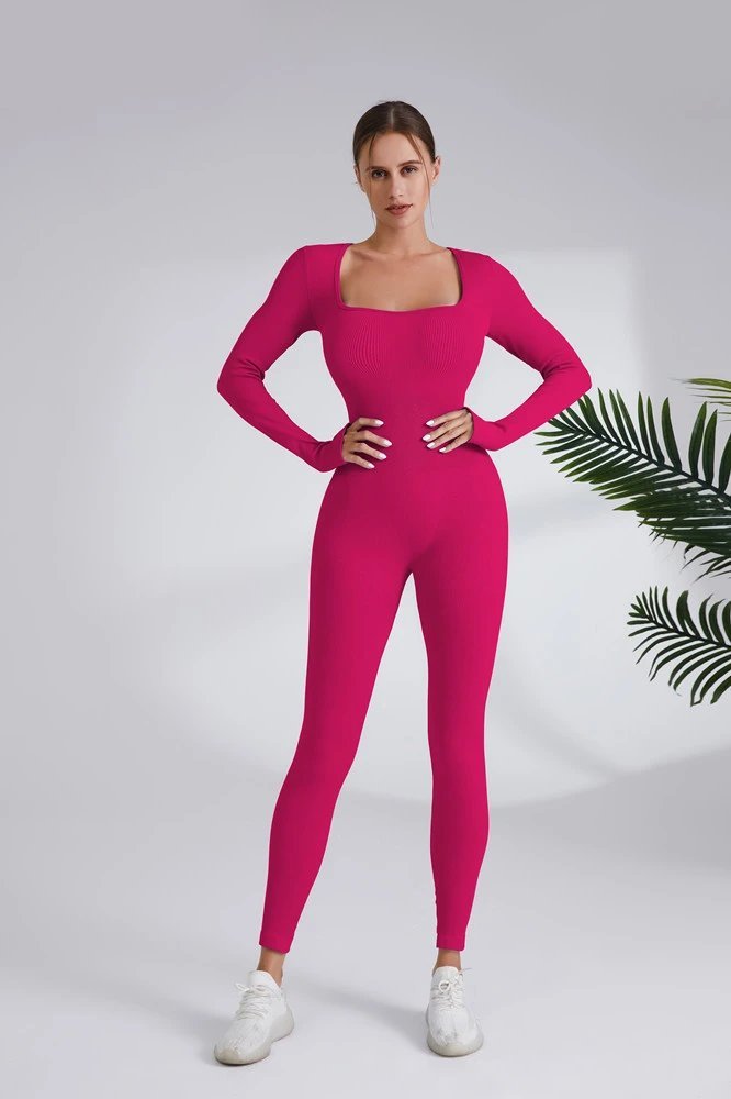 A jumpsuit is a one – piece outfit combining a top and trousers . — O-11902
